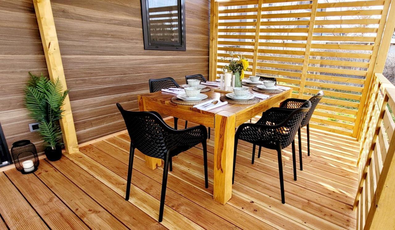 Mobilehome Elena Premium With Pool, Istria Banjole Exterior photo