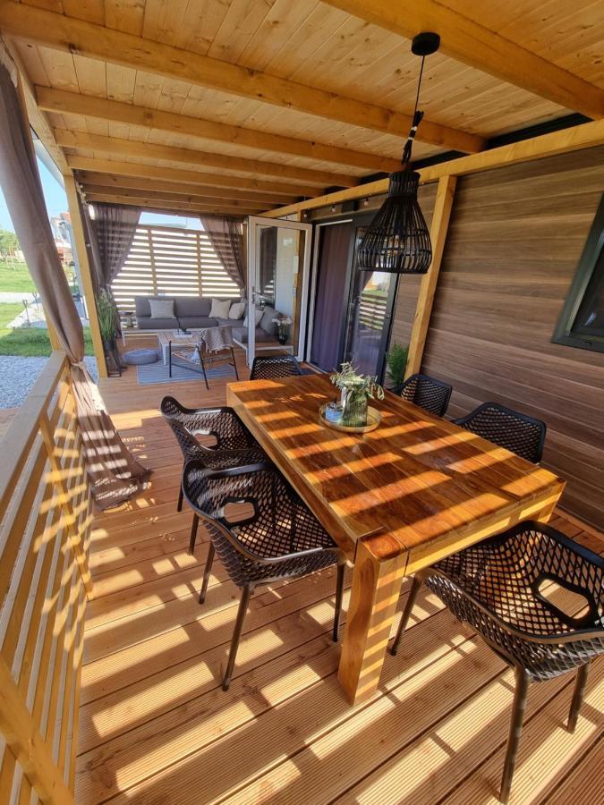 Mobilehome Elena Premium With Pool, Istria Banjole Exterior photo