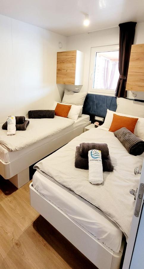 Mobilehome Elena Premium With Pool, Istria Banjole Exterior photo