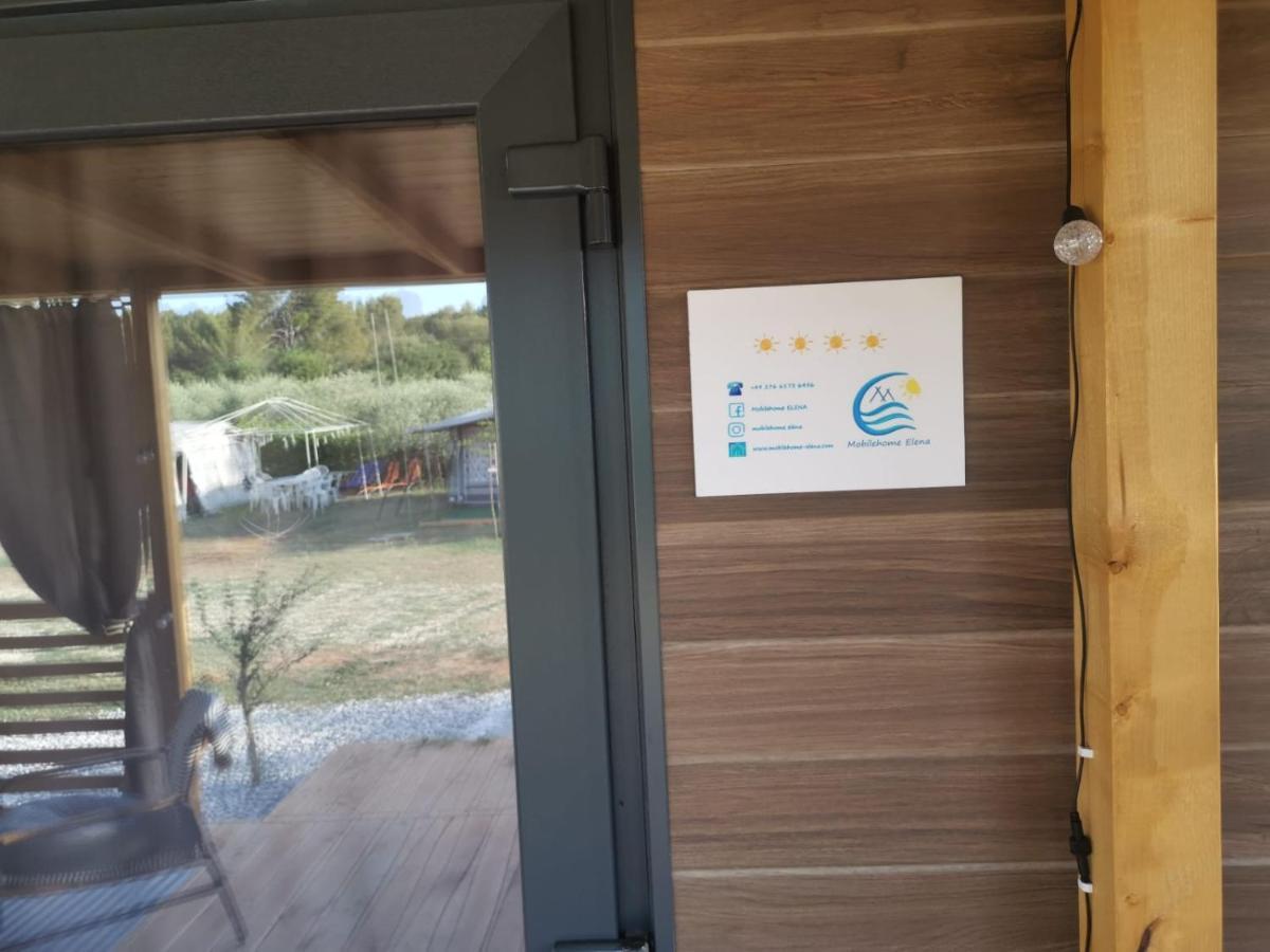 Mobilehome Elena Premium With Pool, Istria Banjole Exterior photo